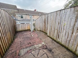 Photo 15- click for photo gallery